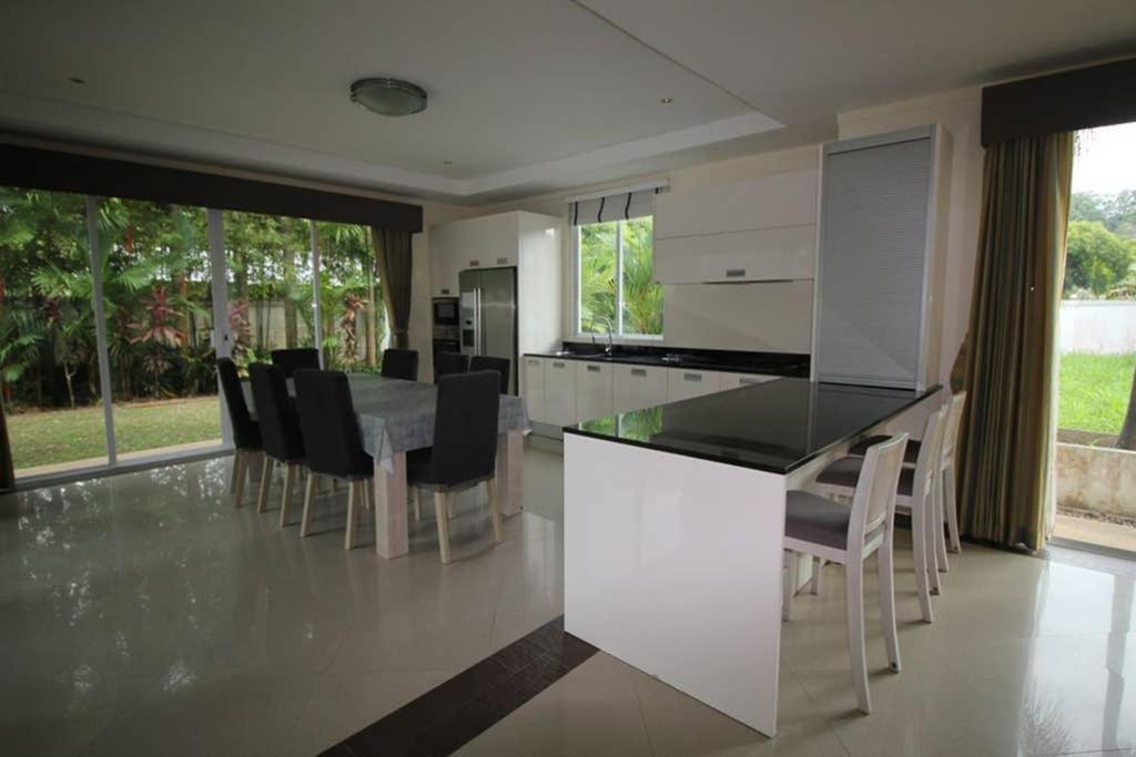 4 Bedroom Villa Kamala Beach Phuket Dış mekan fotoğraf