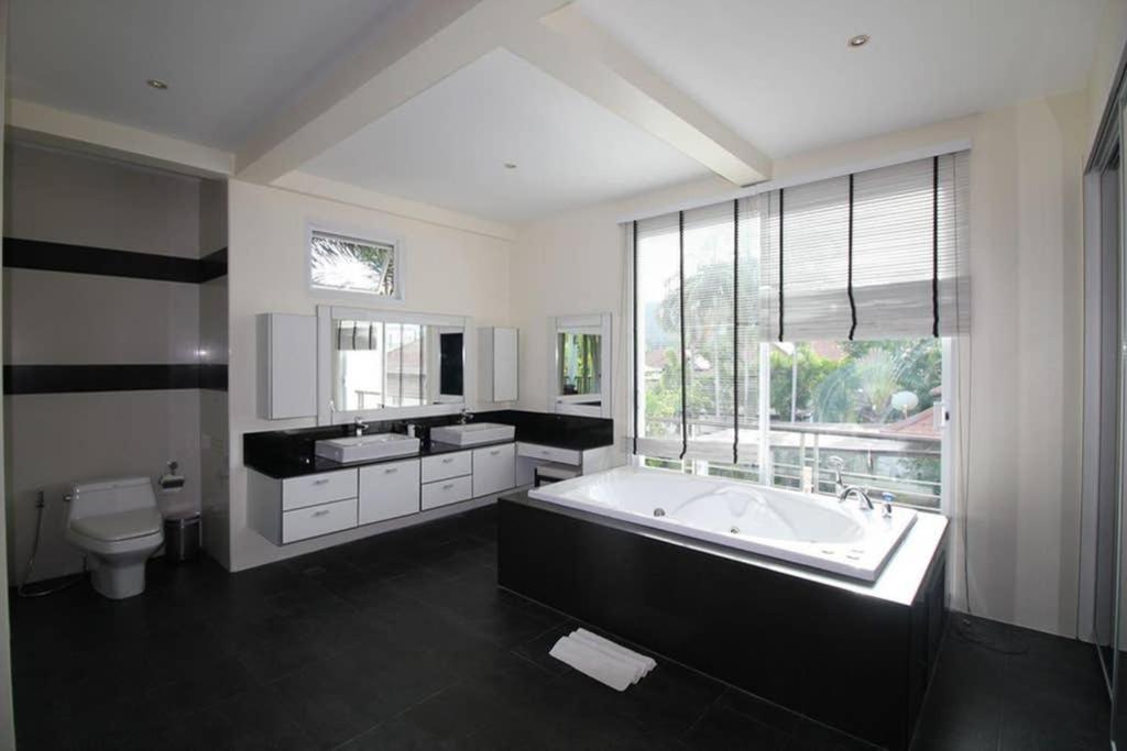 4 Bedroom Villa Kamala Beach Phuket Dış mekan fotoğraf